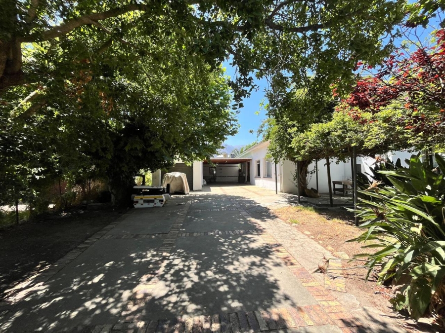 4 Bedroom Property for Sale in Porterville Western Cape